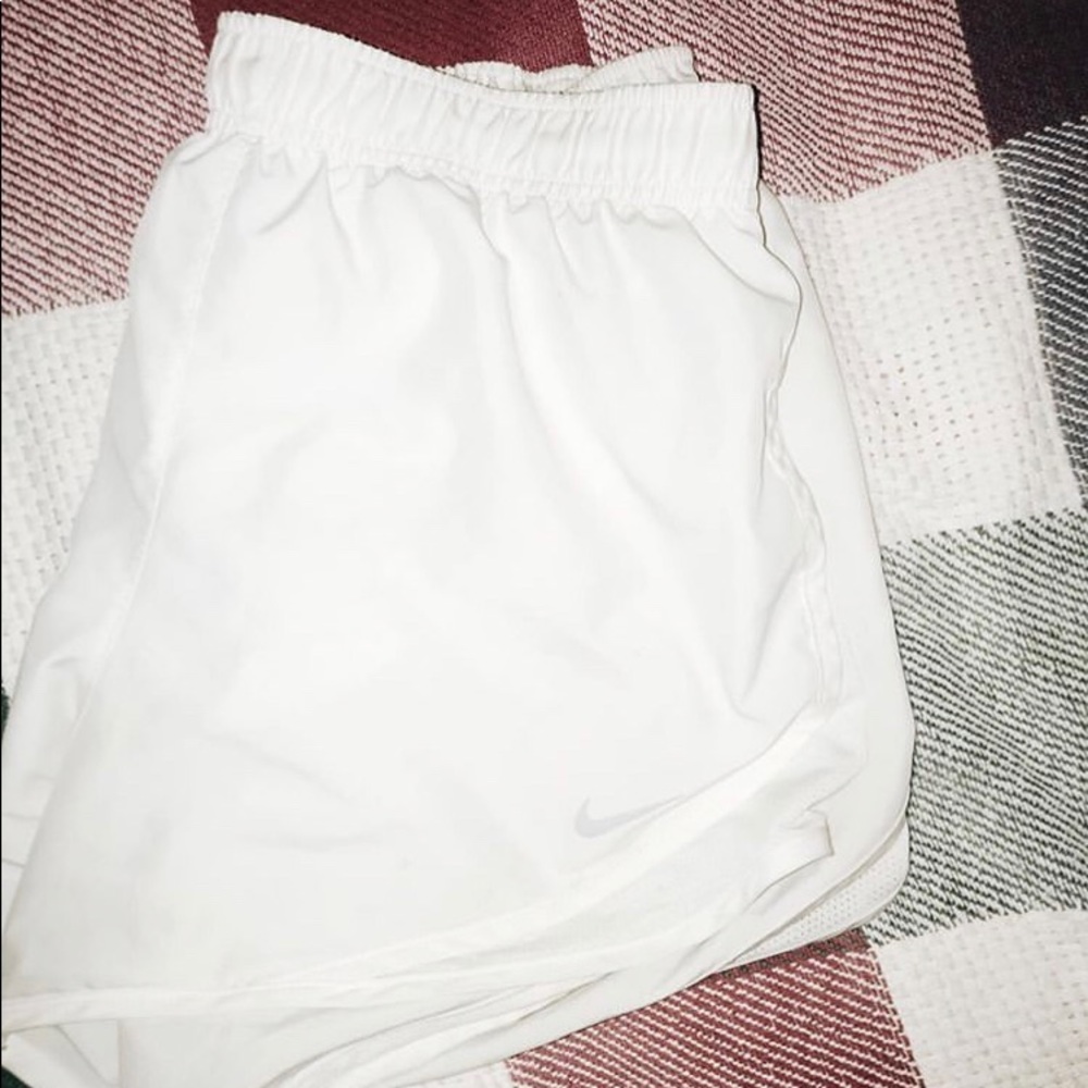 White nike shorts